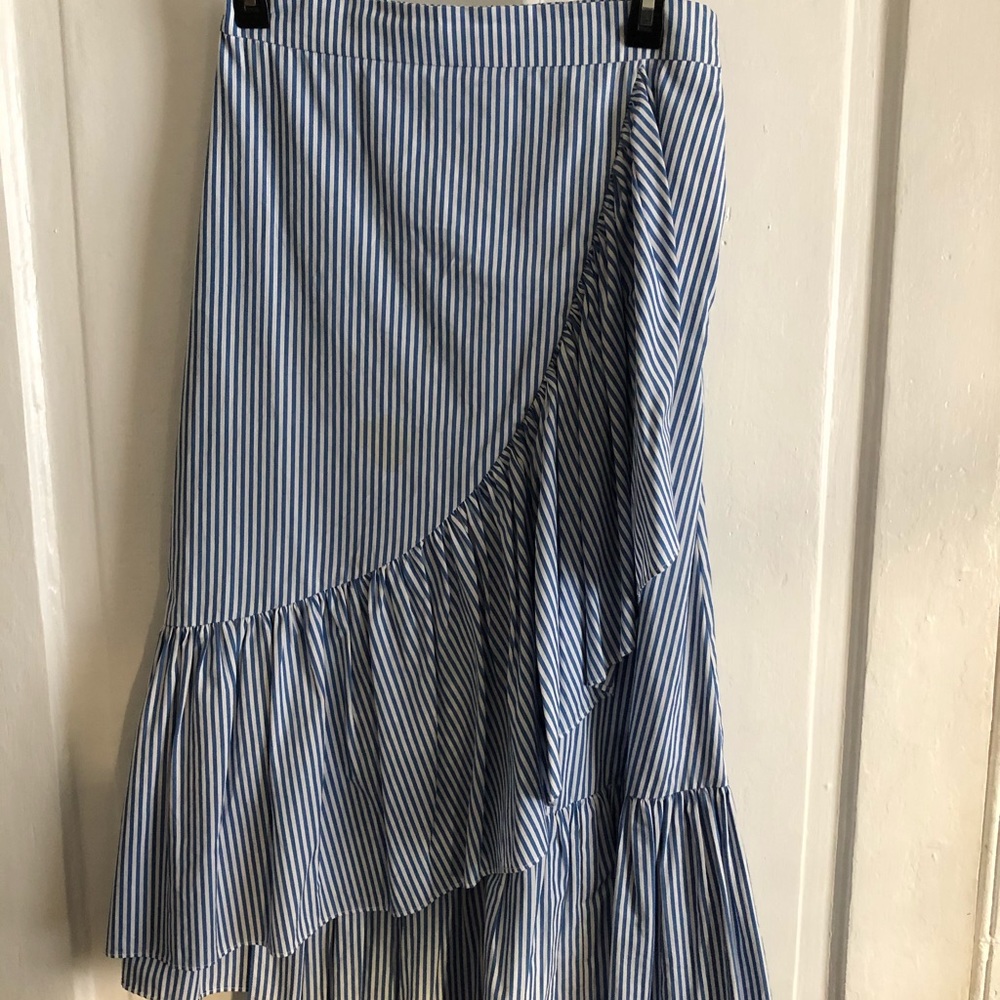 Blue & white striped skirt - Size Small